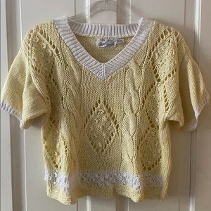 VINTAGE HAND MADE Adorable Sweater